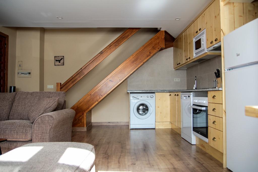 Apartamentos Snoe Mont Romies Salardú Eksteriør bilde
