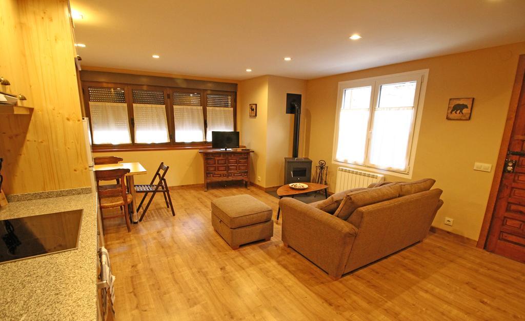 Apartamentos Snoe Mont Romies Salardú Eksteriør bilde